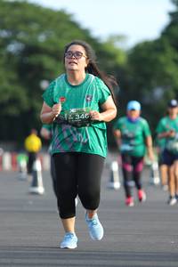 BIB: 346
                            <button type="button" onclick="openModal(5173232)" class="btn btn-primary btn-sm float-right btn-popup" data-toggle="modal" data-target=".modal-high-quality">
                        <i class="fas fa-shopping-cart"></i> Add to Cart
                    </button>
                                            <button type="button" onclick="isThisMe(5173232, true)" class="btn btn-success btn-sm float-right btn-popup btn-isme hidden" data-toggle="tooltip" data-placement="bottom" title="นี่คือรูปของคุณใช่ไหม คลิกที่นี่เพื่อเอาเข้าอัลบั้ม">
                        <i class="fas fa-plus"></i> Add to album
                    </button>
                    <button type="button" onclick="isThisMe(5173232, false)" class="btn btn-warning btn-sm float-right btn-popup btn-isnotme hidden">
                        <i class="fas fa-ban"></i> Remove from album
                    </button>
